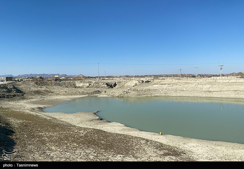 آب مصرفی حاشیه‌نشینان جنوب بلوچستان ‌غیربهداشتی است / آبفا ‌یک متر هم لوله‌گذاری ‌نکرده است
