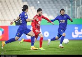 دیدار تیم‌های فوتبال استقلال و پرسپولیس