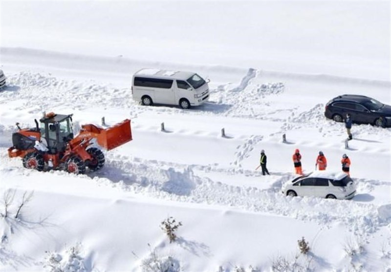 13 Dead, Hundreds Injured As Record Snowfall Blankets Japan