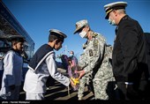استقبال  از سرلشکر محمد باقری رئیس ستاد کل نیروهای مسلح در مراسم الحاق ناو موشک‌انداز زره به ناوگان نیروی دریایی ارتش
