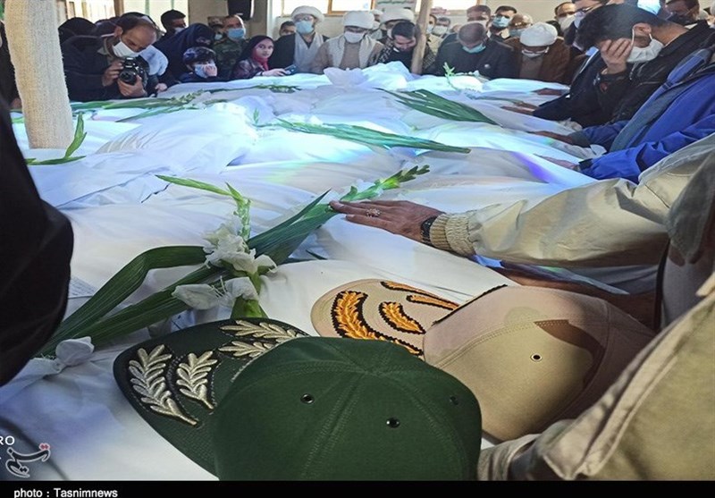 مراسم تکریم شهدای تازه تفحص شده دوران دفاع مقدس در مهران به روایت تصویر