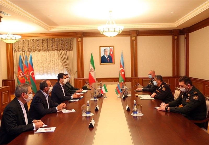 Iran Discusses Enhancing Military Ties with Azerbaijan Republic