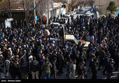 تشییع شهدای گمنام دوران دفاع مقدس در اصفهان