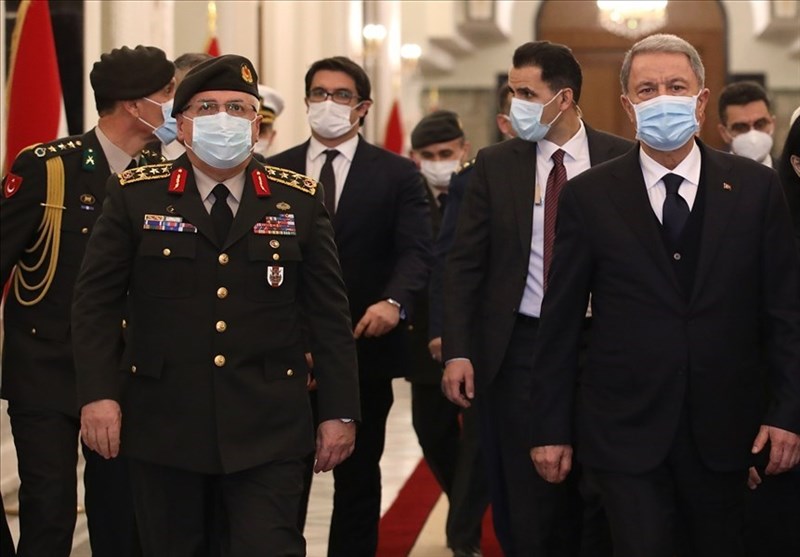 گزارش| محورهای گفت‌وگوی وزیر دفاع ترکیه در سفر به بغداد و اربیل