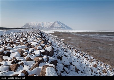 طبیعت زمستانی دریاچه ارومیه