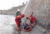 پیکر یکی از غرق شدگان کانال آب پاکدشت تحویل نیروی انتظامی شد