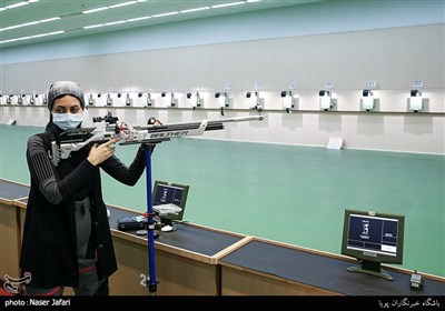 فاطمه کرم زاده نماینده اعزامی ایران به المپیک توکیو در هفته سوم و چهارم لیگ برتر تفنگ بادی بانوان