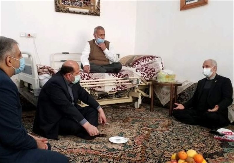 رئیس بنیاد شهید با 3 خانواده ایثارگر استان مازندران دیدار کرد
