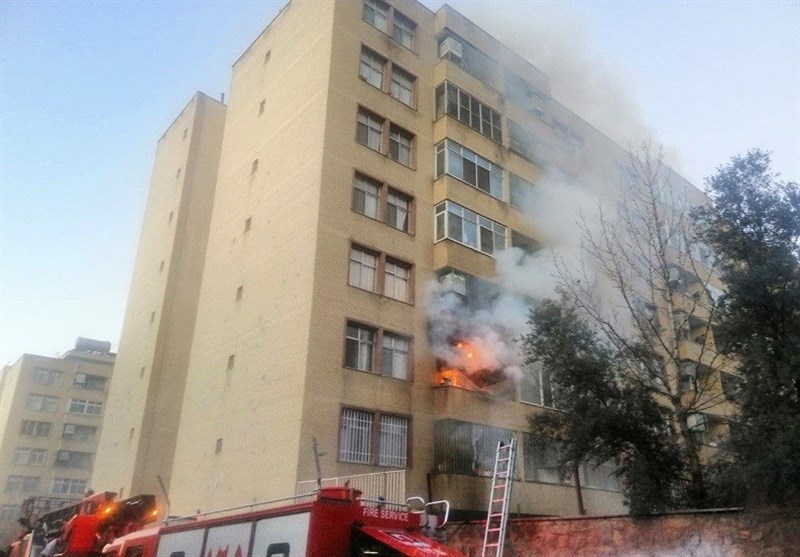 آتش‌سوزی ساختمان 7 طبقه در شرق تهران + تصاویر