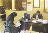 خدمترسانی به مردم با پشت میز نشستن حاصل نمیشود