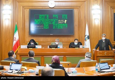 حضور شهردار تهران در شورای شهر جهت ارائه و بررسی لایحه بودجه 1400
