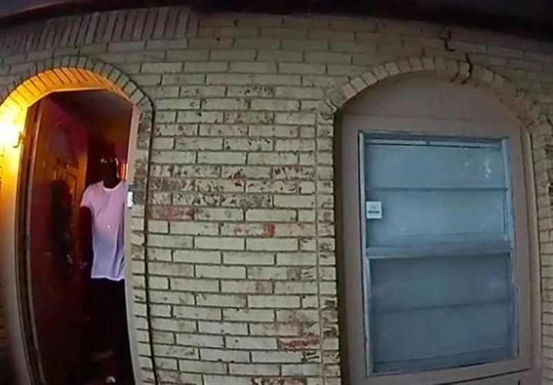 Video Shows US Police Officer Fatally Shooting Black Man