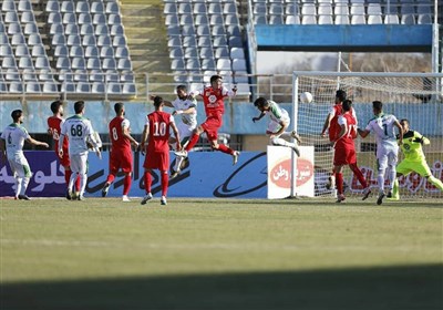  لیگ برتر فوتبال| پیروزی یک نیمه‌ای آلومینیوم مقابل پرسپولیس 