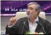 نماینده شیراز: صف طولانی برای خرید مایحتاج عمومی زیبنده ملت ایران نیست