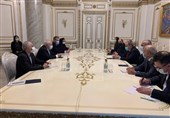 جزئیات دیدار ظریف و نخست‌وزیر ارمنستان در ایروان