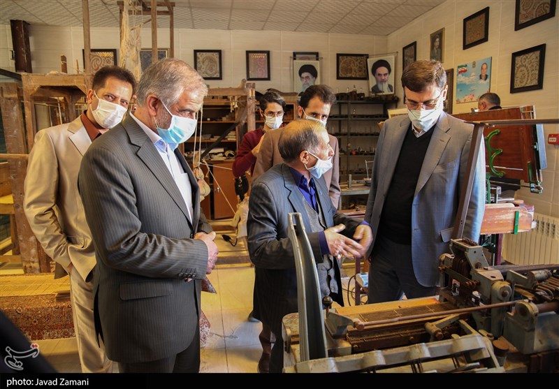 بازدید نائب رئیس مجلس از کارگاه تولید شیرینی و ترمه در یزد به روایت تصویر
