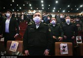  سردار حسین اشتری فرمانده نیروی انتظامی در مراسم اولین سالگرد  شهید مدافع حرم حاج اصغر پاشاپور