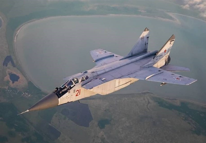 Russian Mikoyan MiG-31 Scrambled to Escort US B-1B Lancer Bomber over Sea of Japan