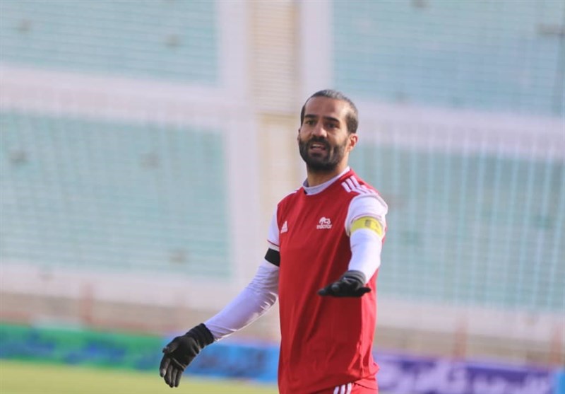 Ex-Iran Captain Shojaei Joins Nassaji