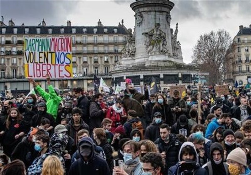 اعتراضات گسترده در فرانسه علیه قانون جنجالی و محدودیت‌های کرونایی