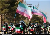 رژه موتوری نیروهای مسلح همزمان با سالروز ورود امام خمینی (ره) در کرمان
