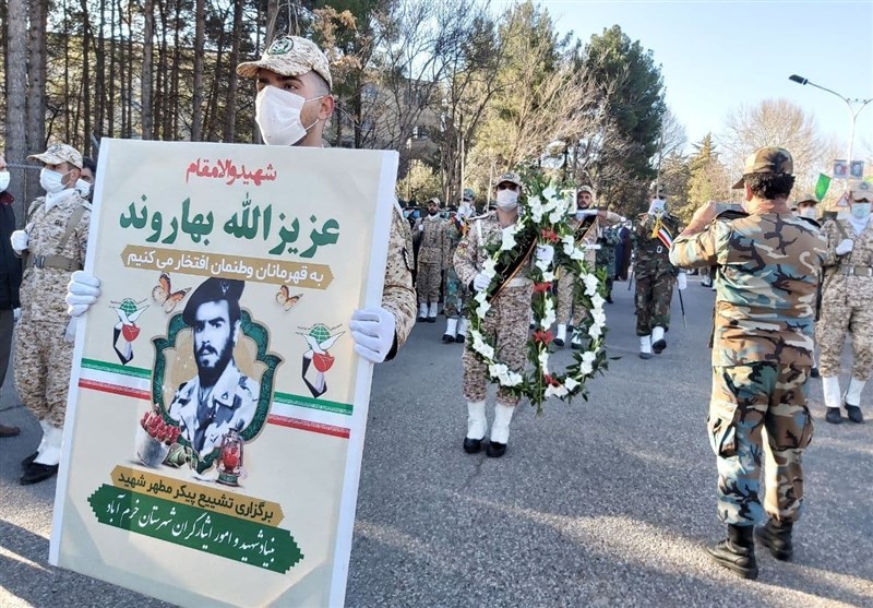 پبکر مطهر شهید تازه تفحص شده دفاع مقدس در لرستان تشییع شد