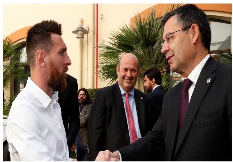 رئیس سابق باشگاه بارسلونا افشای قرارداد مسی را تکذیب کرد