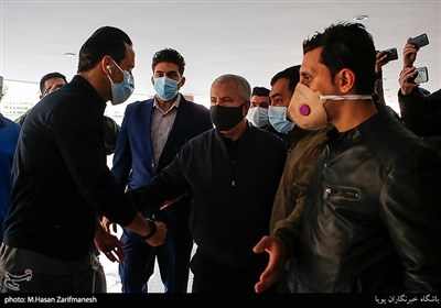 حضور علی پروین و علی کریمی در بیمارستان فرهیختگان