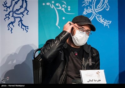 علیرضا کمالی بازیگر در نشست خبری فیلم تک تیرانداز - سی و نهمین جشنواره فیلم فجر
