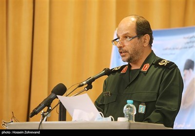  فرمانده دانشگاه امام حسین(ع): دشمن به‌دنبال ضربه‌زدن به مراکز علم و فناوری است/ جنگ‌های آینده جنگ ذهن‌ها و باورها خواهد بود 