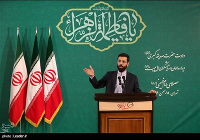 ارتباط تصویری مداحان با رهبر معظم انقلاب