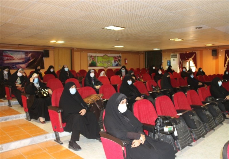 64 مادر برگزیده استان بوشهر در رویداد ملی &quot;شکوه مادری&quot; تجلیل شدند