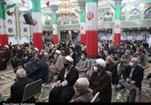 مراسم گرامیداشت دهه فجر انقلاب اسلامی در مسجد چهارمردان قم به روایت تصویر