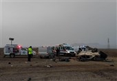 واژگونی خودرو در محور اردستان - بادرود 2 کشته و 12 مصدوم برجای گذاشت