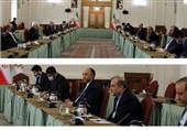 خاجی وغریفیث یبحثان الازمة الیمنیة فی طهران