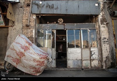 در گذشته پنجاه کارگاه نمدمالی در کرمانشاه وجود داست ولی نجفیان آخرین نمدمال کرمانشاه است و متاسفانه به نظر می‌رسد بعد از ایشان، این هنر نیز منقرض شود.