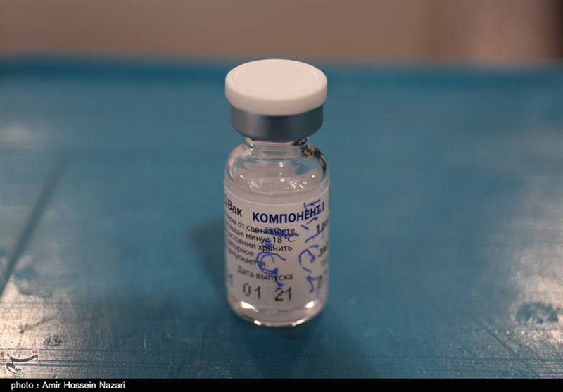 آغاز واکسیناسیون سراسری علیه کرونا در قزوین به روایت تصویر‌