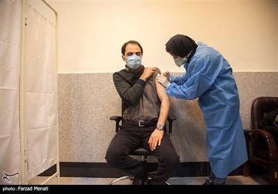 تزریق نخستین دوز واکسن کرونا - کرمانشاه