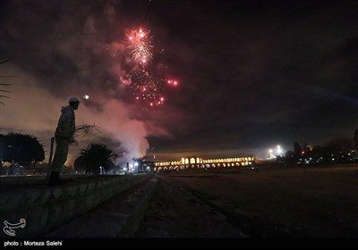 مراسم نورافشانی سالگرد پیروزی انقلاب اسلامی در اصفهان