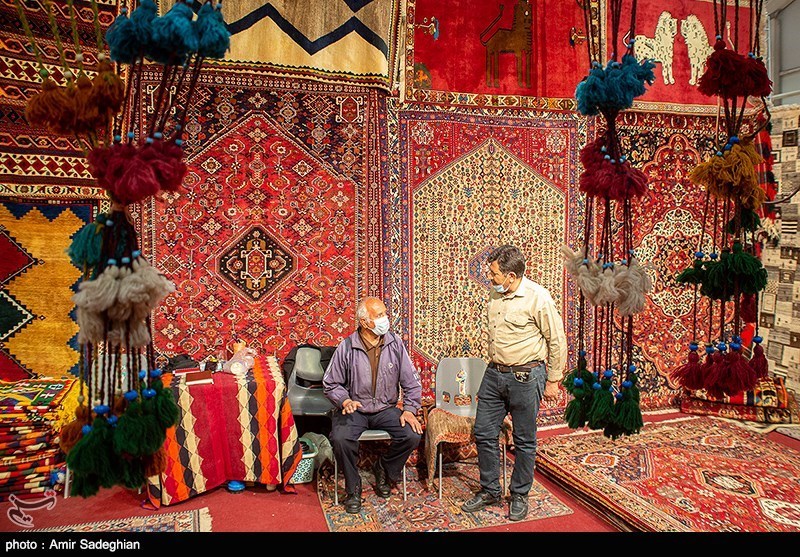 رکود در صنعت فرش دستباف| ‌فرش‌هایی که این روزها در کنج پستوها خاک می‌خورد / رقبا بازار فرش را از ایران ربودند