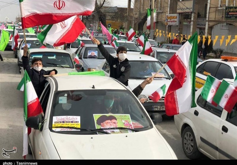 حضور گسترده مردم بام ایران در راهپیمایی خودرویی؛ چهارمحالی‌ها باز هم حماسه آفریدند