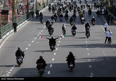 یوم الله 22 بهمن در تهران - 4
