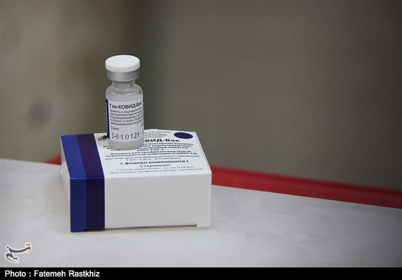 تزریق مرحله نخست واکسن کرونا در هرمزگان از دریچه دوربین تسنیم