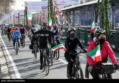 مسیرات ذکرى انتصار الثورة الاسلامیة فی طهران