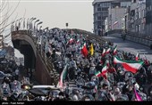 راهپیمایی خودرویی و موتوری 22 بهمن در تهران آغاز شد