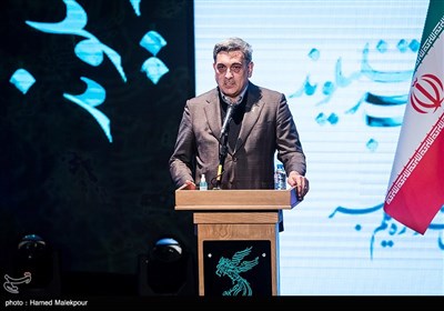 سخنرانی پیروز حناچی شهردار تهران در مراسم اختتامیه سی و نهمین جشنواره فیلم فجر