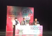 تجلیل از بایرامی و سهرابی‌نژاد در اختتامیه جشنواره شعر و داستان انقلاب