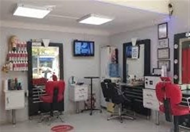 بانوان آرایشگر ارومیه‌ای از هرگونه حمایت مالی در ایام کرونایی محروم شدند