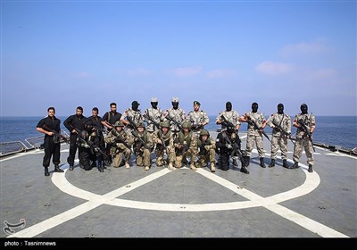 Iranian, Russian Naval Forces Exercise Operation to Free Hijacked Ship