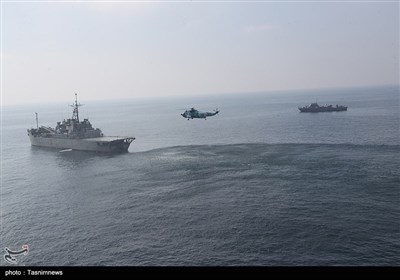 Iranian, Russian Naval Forces Exercise Operation to Free Hijacked Ship